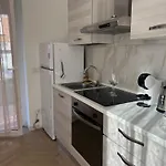Paola Apartment *
